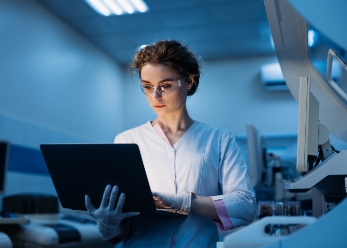 TC_Scientist 500x800 TC_Scientist 500x800